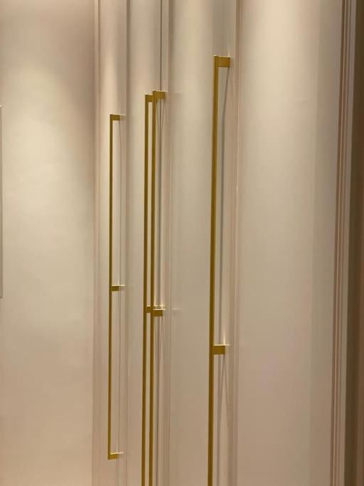 Luxury Georgian Apartment - 5 Minute Walk To Spa Bath Extérieur photo